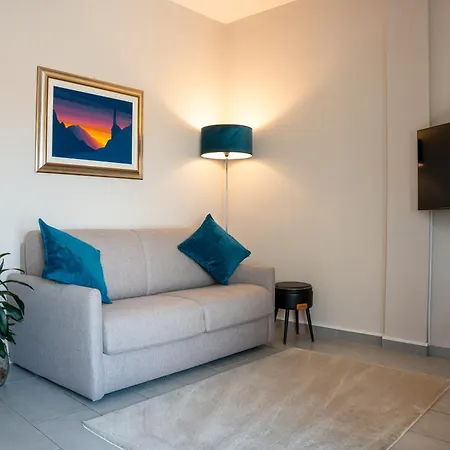 Lhe Maison Almerici