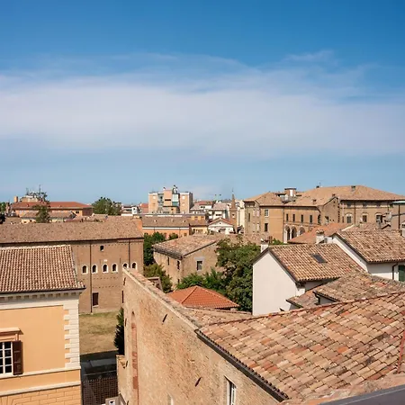 Lhe Maison Almerici *