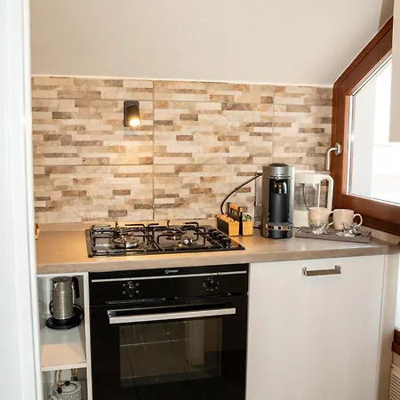 Lhe Maison Almerici